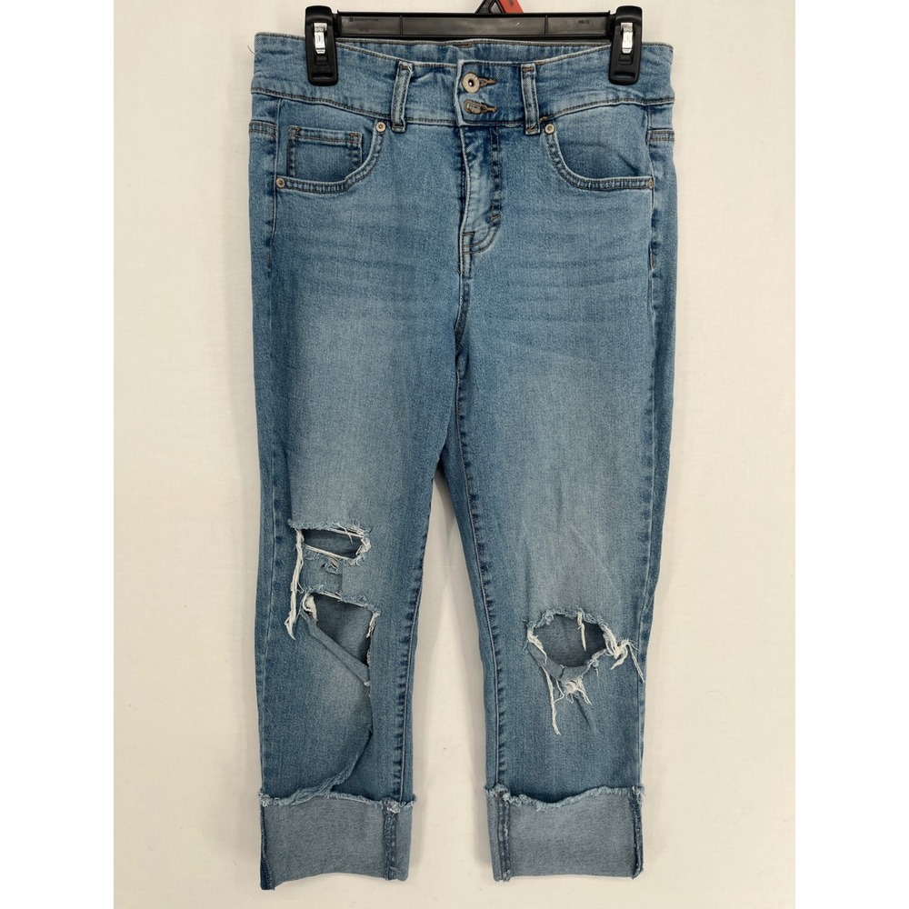 Style & Co Womens Capri Jeans Size 6 Light Wash Distressed Ripped Raw Hem Denim